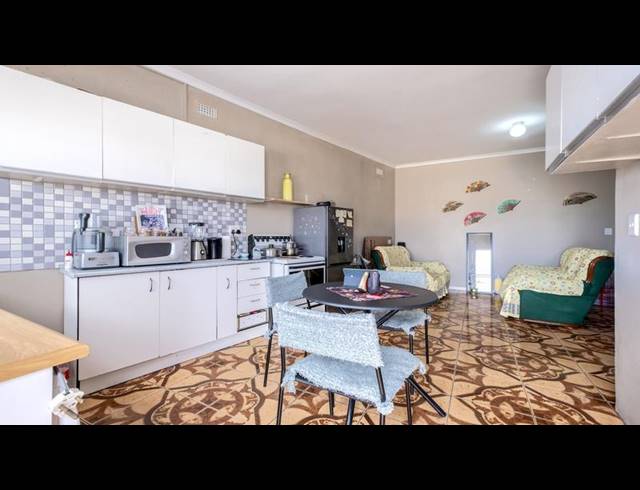 6 BEDROOM HOUSE FOR SALE IN KENSINGTON